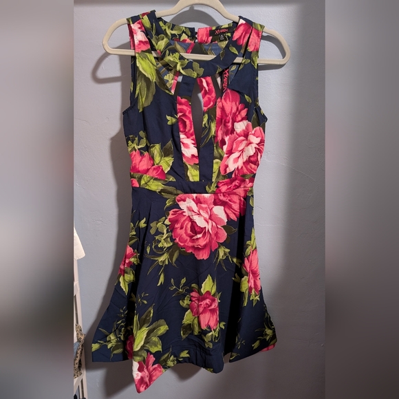 Xtaren Dresses & Skirts - 🌙 Xtaren Floral Mini Dress in Navy and Pink